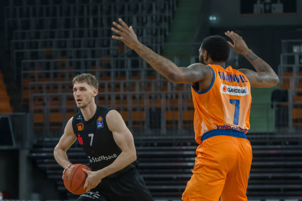 射击表现成 射击表现成