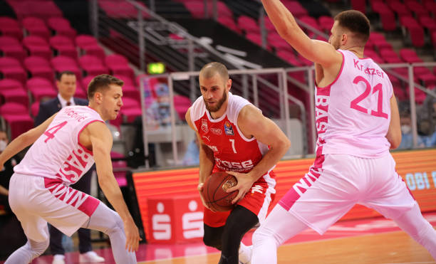 备正在不断 备正在不断